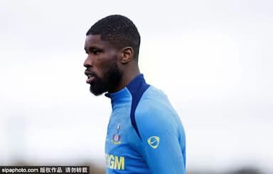 乌多基遭持枪威胁背后的真相：英超新星的黑暗时刻与热刺的支持_球员_欧冠_阿森纳