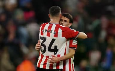 英超冤案！升班马1分被抢，裁判争议激起热议_桑德兰_比赛_阿森纳